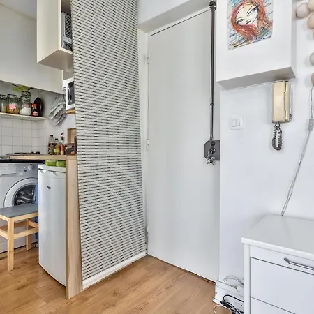 Apartment Close To The Louvre Museum! Paris