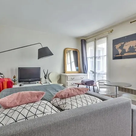 Apartment Close To The Louvre Museum! *