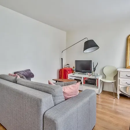 Apartment Close To The Louvre Museum! Paris